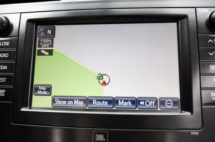  Toyota Prius V 2011 года  (фото 167 из 208)